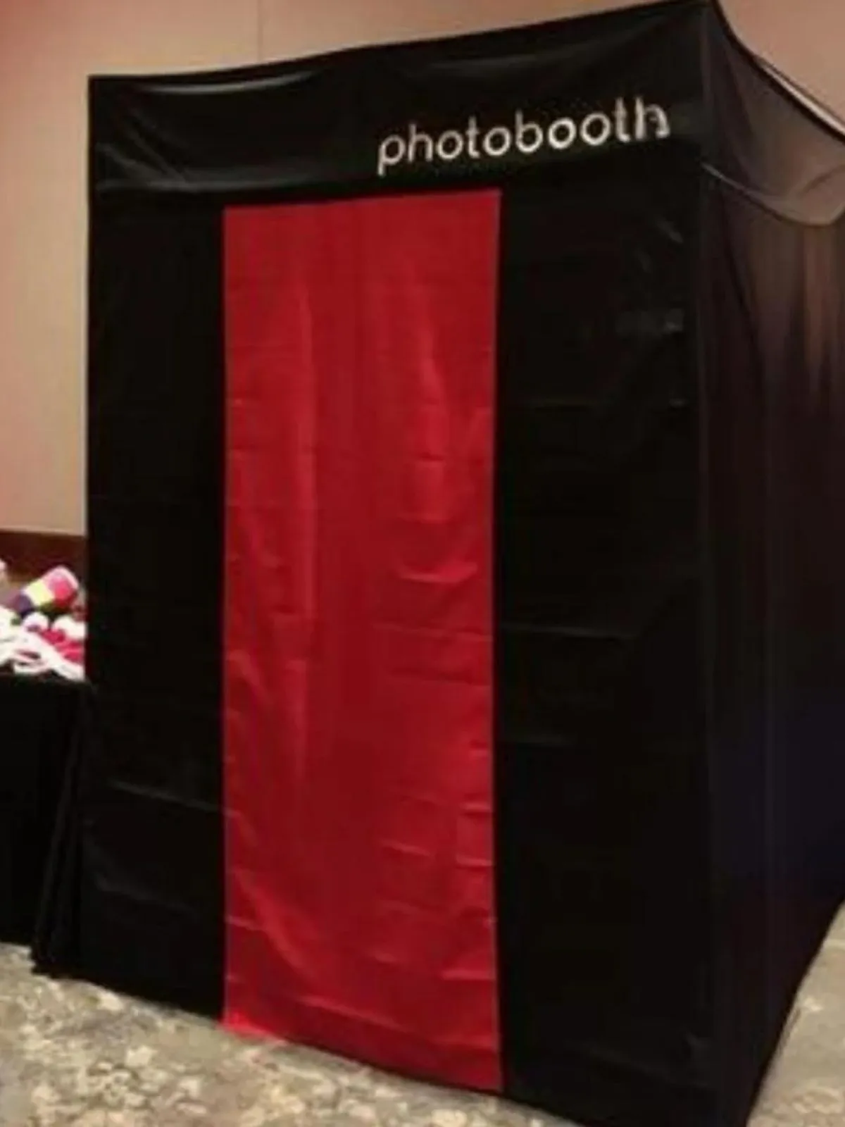 Burlington Enclosed Photo Booth Features