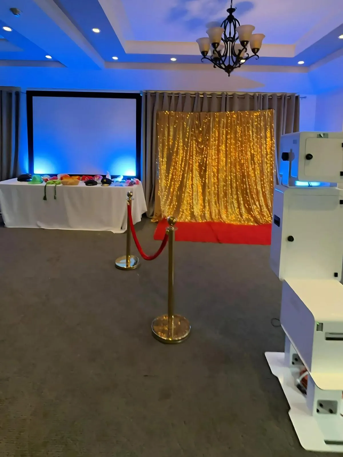 Cambridge Instapod Photo Booth Rental