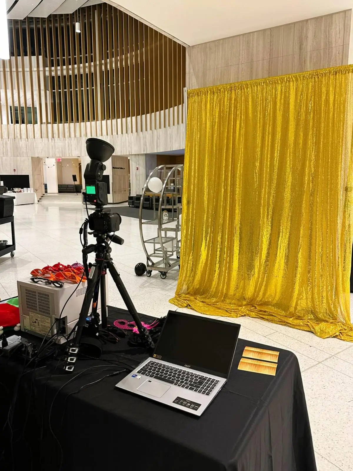 Guelph Open Air Photo Booth Features